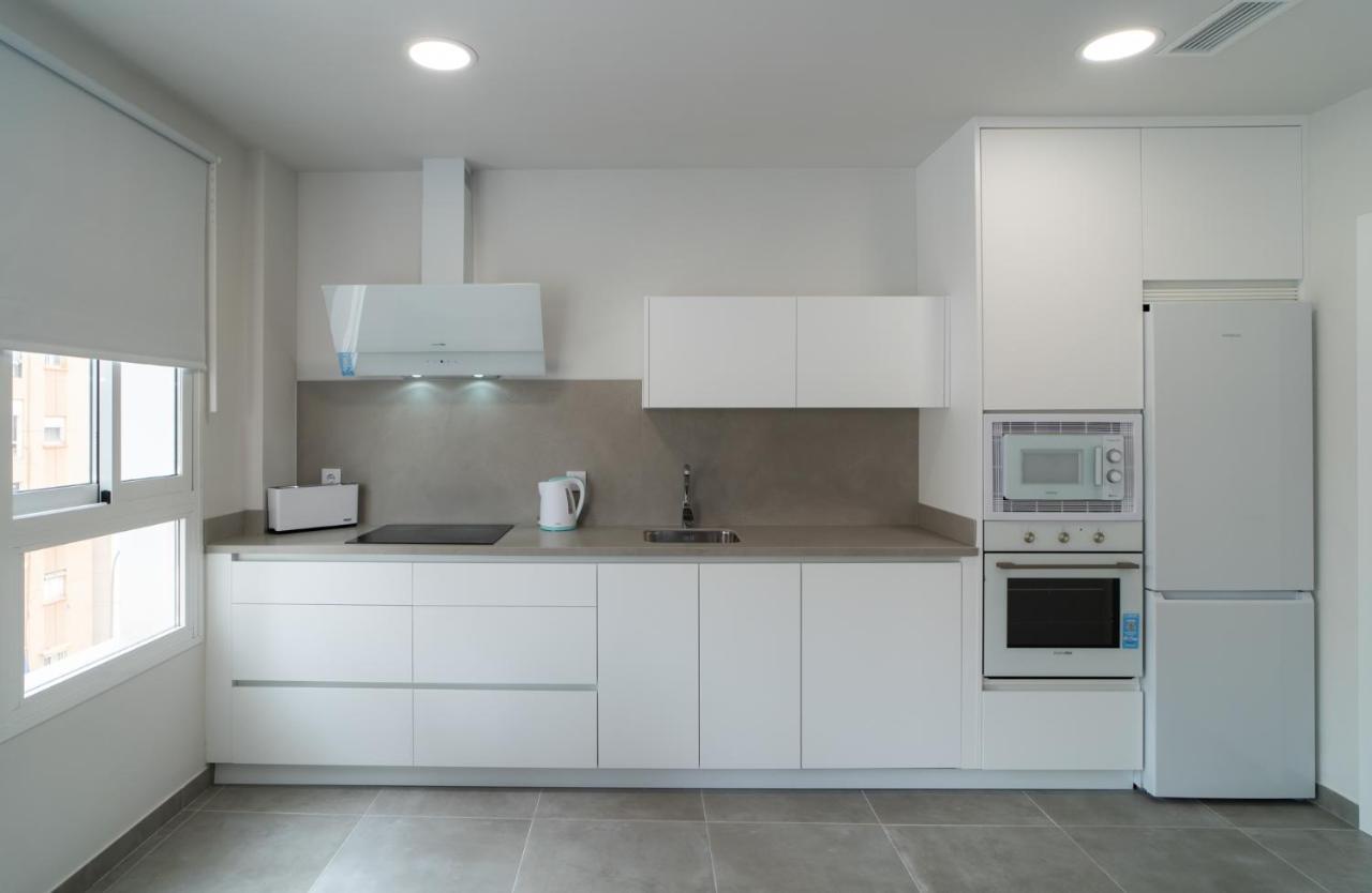 Aac Malaga - Apartamento Con Terraza, Muy Amplio, Totalmente Equipado, Cerca Del Centro Y Nuevo! Extérieur photo