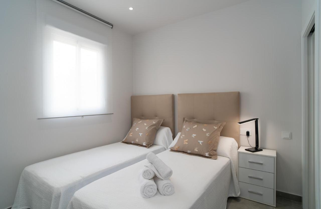 Aac Malaga - Apartamento Con Terraza, Muy Amplio, Totalmente Equipado, Cerca Del Centro Y Nuevo! Extérieur photo