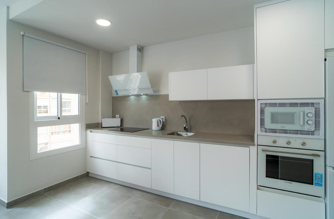 Aac Malaga - Apartamento Con Terraza, Muy Amplio, Totalmente Equipado, Cerca Del Centro Y Nuevo! Extérieur photo