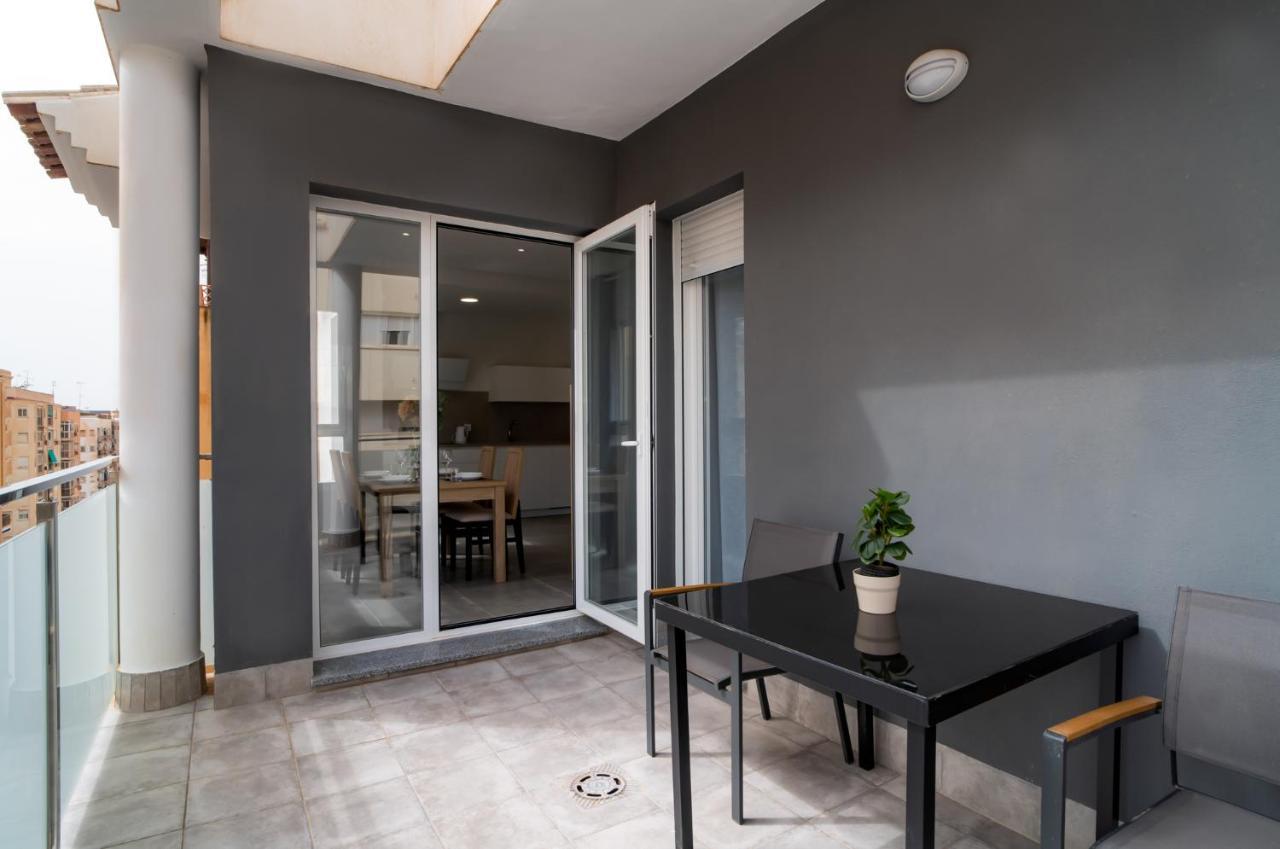 Aac Malaga - Apartamento Con Terraza, Muy Amplio, Totalmente Equipado, Cerca Del Centro Y Nuevo! Extérieur photo